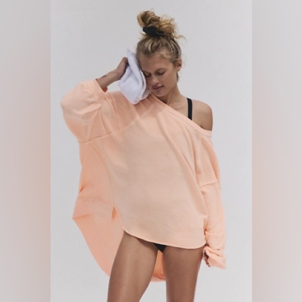 FREE PEOPLE | ✨NEW✨ One To Beat Pullover in Pastel Peach
